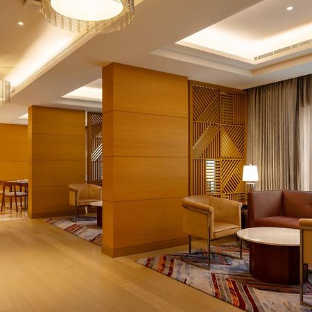 The Leela Hyderabad Banjara Hills Hotel Bagian luar foto